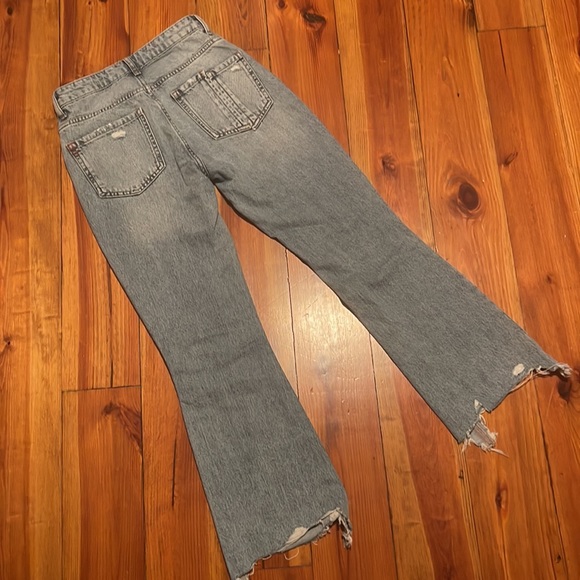 BDG Distressed Flair Jean Sz. 24 - Picture 3 of 4